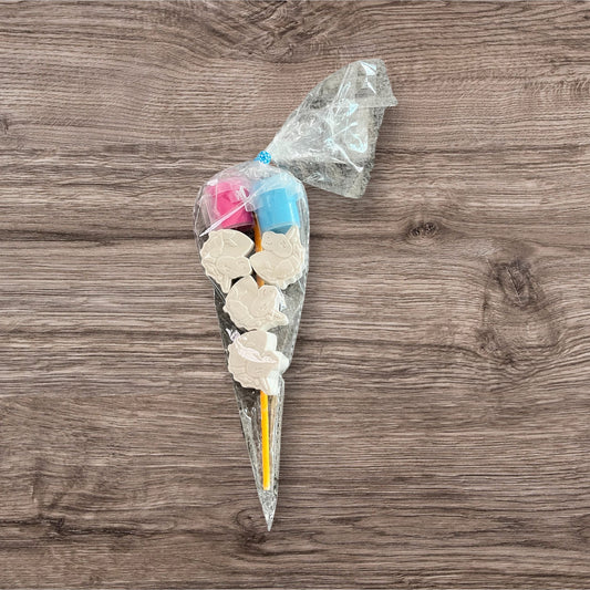 Paint your own Unicorns favour cones